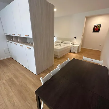 Apartment Tito & Robin Koper